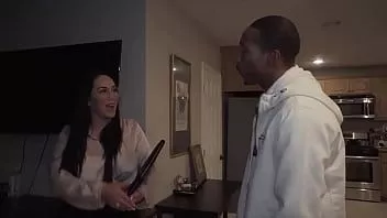 Reproduzir Rainha desonesta dona de casa fodida sendo uma boa vagabunda