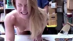Reproduzir Petite Blonde Kate Kenzi's Rough Doggystyle Fuck na Reality Camera