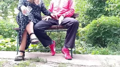 play Montok MILF Flashes dan Tersentak Off di Luar dengan Besar Ass dan Cumload