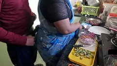 চালান আমি আমার বুলডিককে চাবুক মারার সাথে সাথে ভারতীয় দাসী সোথি প্রতিরোধ করতে পারে না