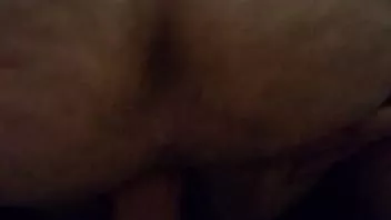 Reproducir Tomando el nudo maravilloso de mi consolador de hombre lobo parte 1